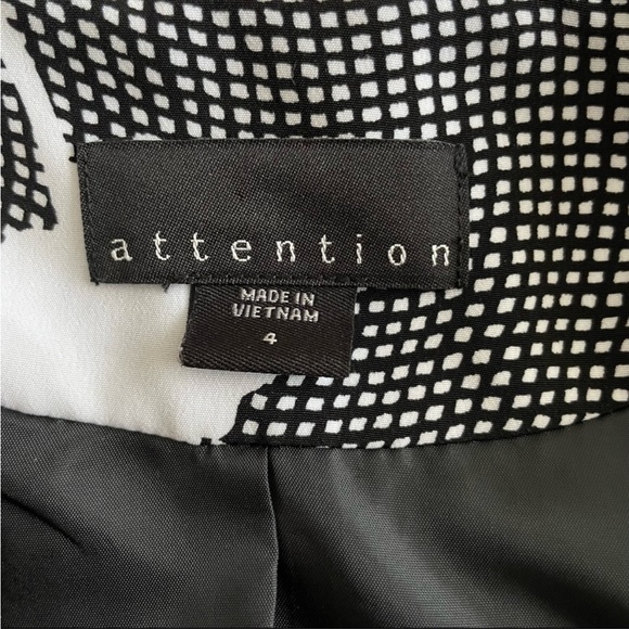 Attention Floral Formal Blazer - Picture 3 of 8